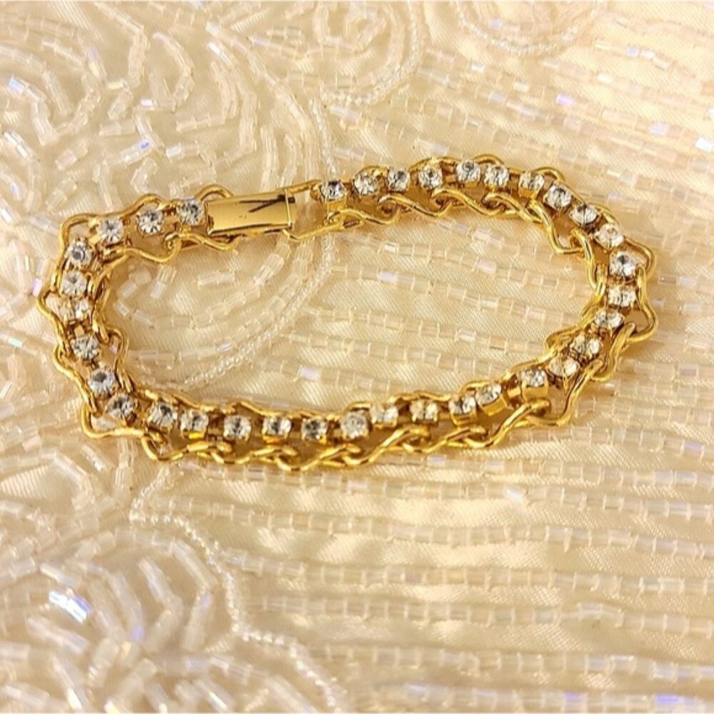 Goldtone & Crystal Clasp Bracelet